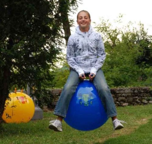 Kamuolys su atviro tipo rankenėlėmis Ø53cm Blizgaus paviršiaus Spalva : Mėlyna