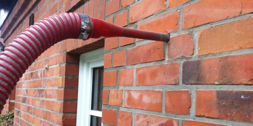 Pastatų šiltinimas ekovata ( Isocell, Thermofloc, Ekowool ), poliuretanu gamapur, termoputa, granulėmis visoje LIETUVOJE