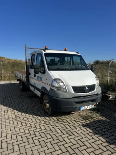 Parduodamos septynios transporto priemonės